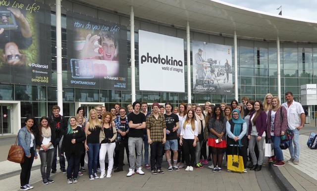 Schülerinnen und Schüler auf der Photokina 2014 in Köln (Foto: BKBB | F. Vorsthoven)